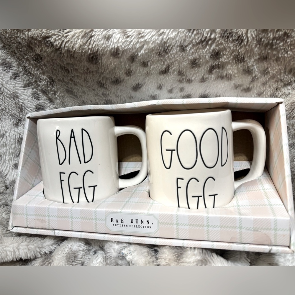 RAE DUNN ‘GOOD EGG / BAG EGG’ MUG SET